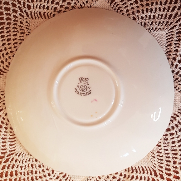 Pink and Gold Foley Cup and Saucer Set England - Picture 7 of 7